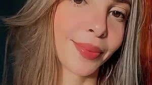 Renata Maria Silvério, de 28 anos, morreu atropelada por um caminhão - Reprodução