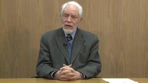 Imagem Morre o jornalista Cícero Sandroni, aos 90 anos