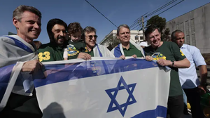 Governador Tarcísio de Freitas e o prefeito Ricardo Nunes participam da Marcha para Jesus. - Foto: Paulo Pinto/Agência Brasil