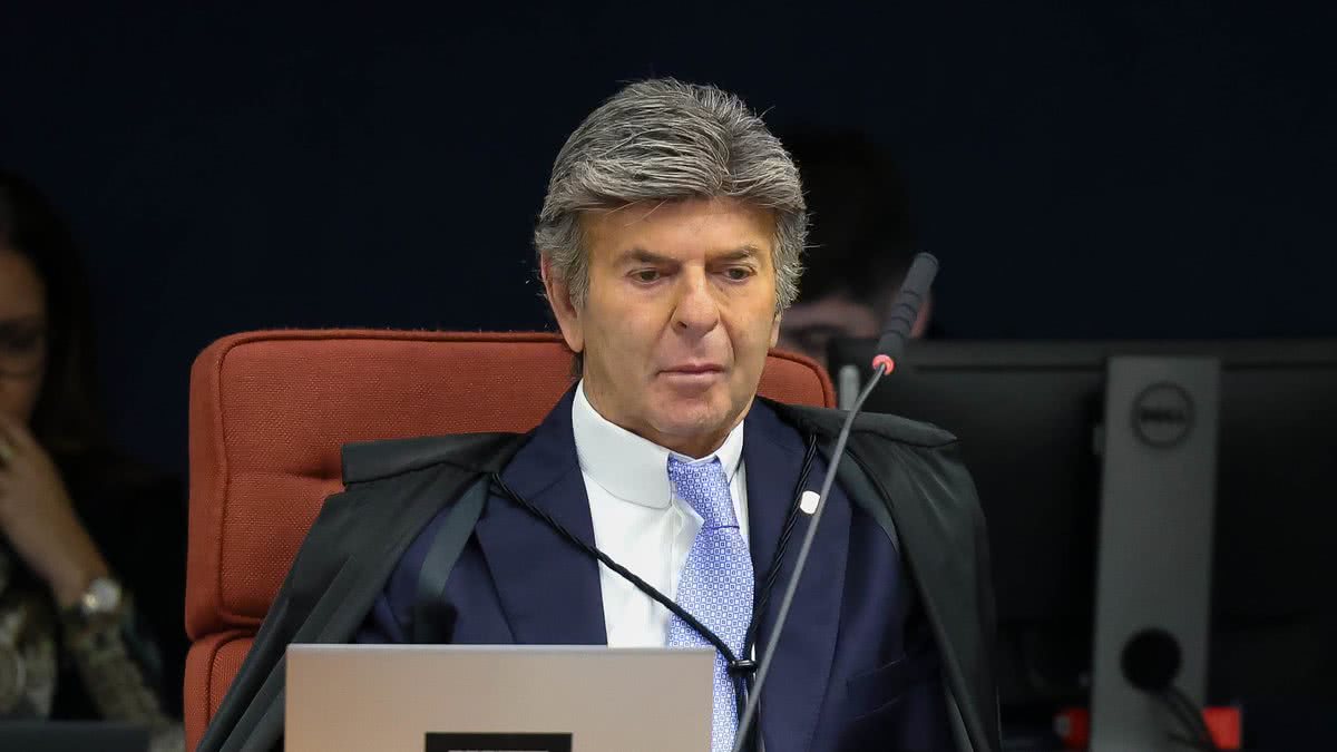 Fux suspende decisão de Dino e retoma ordem contra publicações sobre Aparecida