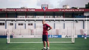 Fortaleza anuncia a permanência de Vojvoda no comando - Matheus Amorim / Fortaleza