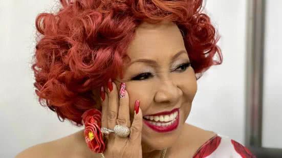 Alcione: 'Nunca fumei, não sou chegada a fumar nada. Sou ruim de respiração, imagina eu fumando' - Reprodução / @alcioneamarrom no Instagram