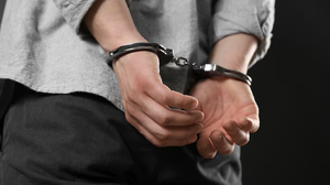 Homem está à disposição da Justiça e deve responder por homicídio qualificado - Foto: Freepik