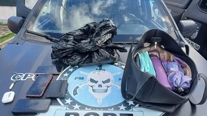 iPhones são rastreados após assalto e homem é preso pelo Bope no Jacintinho - Divulgação / PMAL