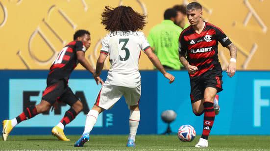 Cucurella, do Chelsea, explicou que teve medo da presença de Donald Trump - Gilvan de Souza / Flamengo
