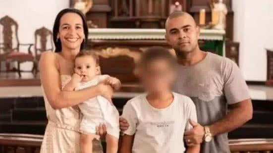 Imagem Polícia apreende namorada de adolescente suspeito de matar os pais e o irmão no Rio