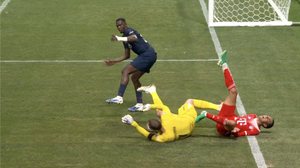 Imagem Goleiros da Copa se dividem sobre culpa de Donnarumma em lesão de Musiala