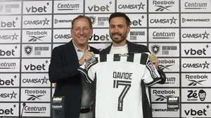 Textor e Davide Ancelotti na apresentação do técnico italiano que assumiu oficialmente o Botafogo - Vitor Silva / Botafogo