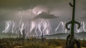 EUA registram maior raio de todos os tempos, com 829 km de comprimento - World Meteorological Organization