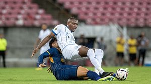 Em jogo fraco tecnicamente, Retrô e CSA empataram sem gols na Arena de Pernambuco - Allan Max / CSA