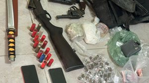 Três suspeitos de homicídio são presos com quatro armas no interior de AL - Divulgação / PMAL