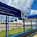 Imagem Uneal lança edital com 51 vagas para professores; inscrições gratuitas