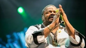 Imagem Arlindo Cruz, cantor e compositor, morre no Rio de Janeiro