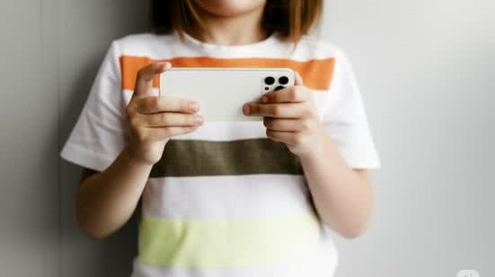 Imagem Entre likes e ansiedade: o impacto das redes sociais nas novas gerações