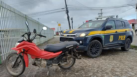 Homem é preso por suspeita receptação e adulteração em União dos Palmares - Divulgação / PRF