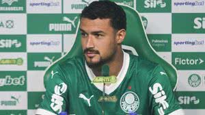 Apresentação do lateral-esquerdo Jefté no Palmeiras em coletiva de imprensa realizada na Academia de Futebol na tarde desta sexta (29) - Fotoarena / Folhapress