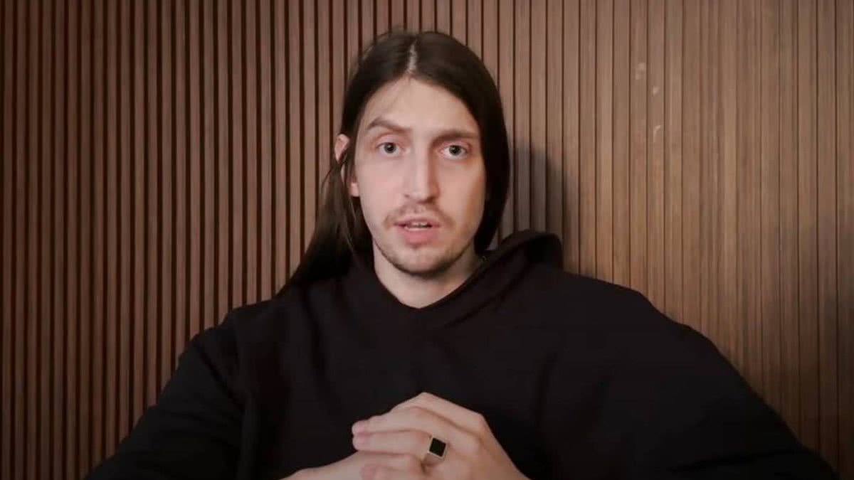 Felca Rosa Felca relata ataques de crianças após mudanças no Roblox e cita ameaças ...