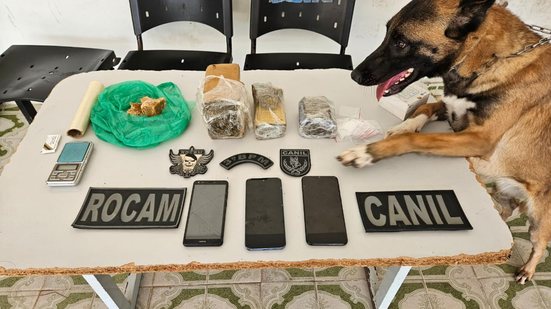 Ocorrências terminaram com um homem preso e um menor de idade apreendido - Foto: Cortesia/PM