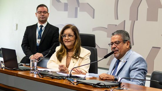 Imagem Senado instala Subcomissão de Prevenção e Tratamento do Câncer sob presidência da senadora Dra. Eudócia