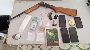 Polícia Civil realiza operação contra o tráfico de drogas em Feira Grande - Foto: Cortesia/PCAL
