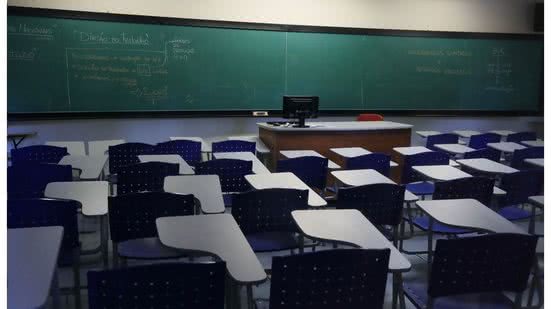 Entre as capitais brasileiras, Maceió aparece com 6,4% de pessoas analfabetas, o maior percentual do país - Foto: Agência Brasil