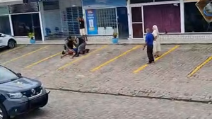 Fiéis chamaram a atenção dos policiais e reforçaram que o homem é conhecido na região - Foto: Reprodução