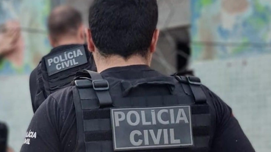 Suspeito foi conduzido para os procedimentos legais - Foto: Cortesia/PCAL