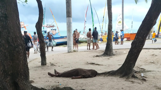 Crime chamou atenção de quem passava pelo local - Foto: Cortesia ao TNH1