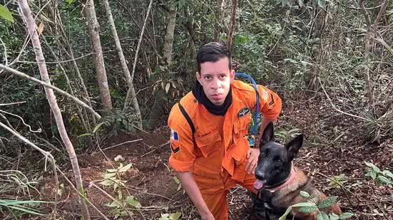 Com ajuda de cão farejador, bombeiros encontram corpo em Coqueiro Seco - Divulgação / Corpo de Bombeiros