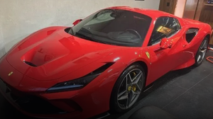 Imagem Ferrari, carro de Ayrton Senna na F1, armas e mais: as apreensões da PF contra fraudes no INSS