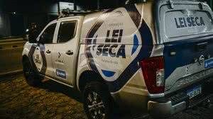 Imagem Lei Seca aborda 324 veículos e autua 18 condutores por dirigir sob efeito de álcool