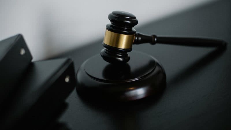 Homem é condenado quase 30 anos após matar vítima que preparava fogueira em AL