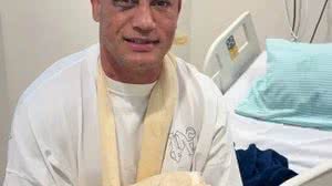 'Agora vamos focar em uma boa recuperação', diz Popó após alta de cirurgia - Reprodução / Instagram @popofreitas