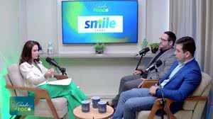 A apresentadora Beatriz Lacerda, o Dr. André Valente e o juiz federal Kleiton Ferreira no 5º episódio do Saúde em Foco - Reprodução / TV Pajuçara