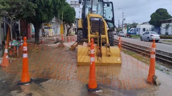Obra emergencial: BRK executa reparo de vazamento de grande porte no Jaraguá - BRK Ambiental