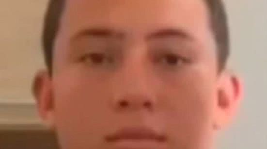 Victor Bruno da Silva Santos, 18 anos, tem mandado de prisão preventiva em aberto e segue foragido - Reprodução