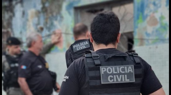 Entre os alvos presos na ação está acusado de tentativa de homicídio contra policial militar - Foto: Cortesia/PCAL