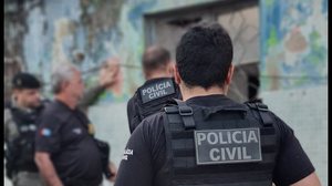 Entre os alvos presos na ação está acusado de tentativa de homicídio contra policial militar - Foto: Cortesia/PCAL