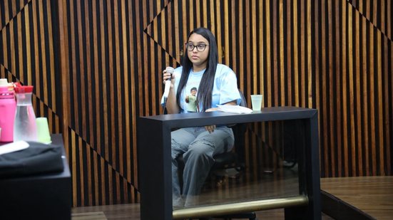 Ingrid Nascimento, mãe de Anthony Levy, durante depoimento - Foto: Cortesia/MPAL