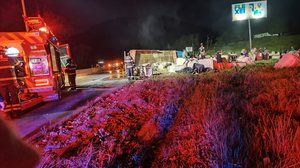 Veículo sobrou em uma curva considerada perigosa - Foto: Cortesia ao TNH1