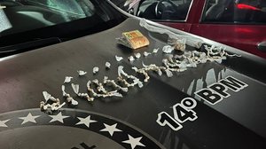 Imagem Jovem é preso e menor apreendido por tráfico de drogas em Messias