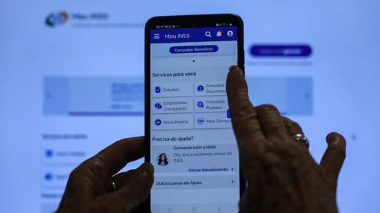 Quatro milhões de pessoas terão de fazer prova de vida no INSS - Joédson Alves / Agência Brasil