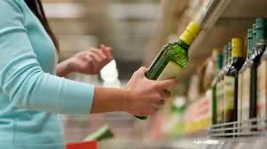 Imagem Mais uma marca de azeite tem a comercialização proibida pela Anvisa; veja