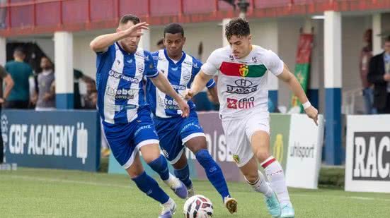 CSA foi rebaixado após perder para o Brusque na última rodada da primeira fase da Série C 2025 - Lucas Gabriel Cardoso/Brusque FC