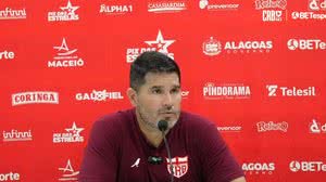 O técnico Eduardo Barroca após o empate com o América-MG - Reprodução / CRB