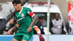 O zagueiro Gustavo Goméz, do Palmeiras, é um dos denunciados pelo STJD - Cesar Greco / Palmeiras