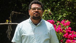 Imagem Jean Albuquerque lança audiolivro de “A ressaca do mar trincou meus ossos” e dá voz aos próprios versos