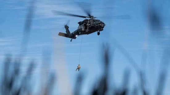 Membros do 'Night Stalkers' fazem treinamento na Flórida em janeiro de 2024 - Força Aérea dos EUA