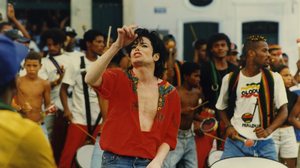SALVADOR, BA, BRASIL, 12-02-1996: Michael Jackson durante gravação do clipe They Don't Care about Us com o grupo Olodum, em Salvador, Bahia - Folhapress / Folhapress