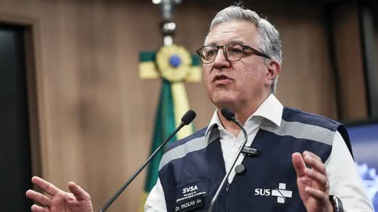 Intoxicação por metanol: casos suspeitos devem aumentar, diz ministro - José Cruz / Agência Brasil